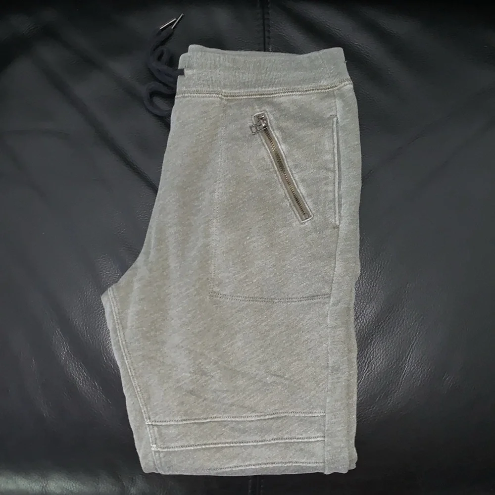Abercrombie women’s lounge pants in army green XS - Picture 5 of 5